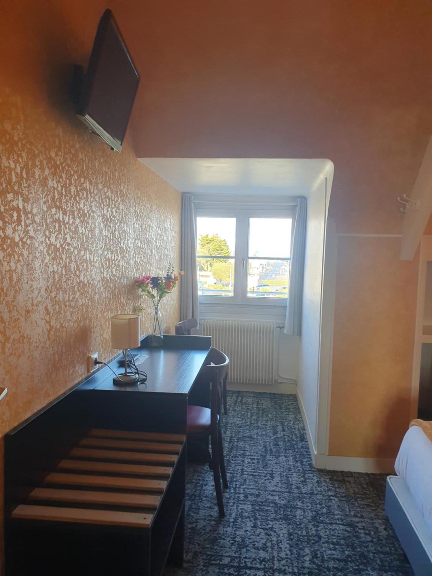 Hotel Le Phare Уистреам Экстерьер фото
